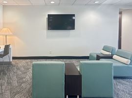 Regus - Keystone Crossing