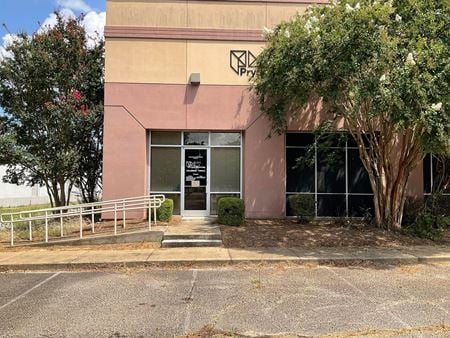 Photo of commercial space at 1150 S Green St in Tupelo
