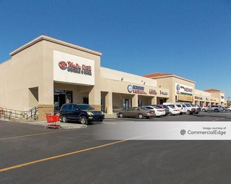 Retail space for Rent at 13831 Brookhurst Street in Garden Grove