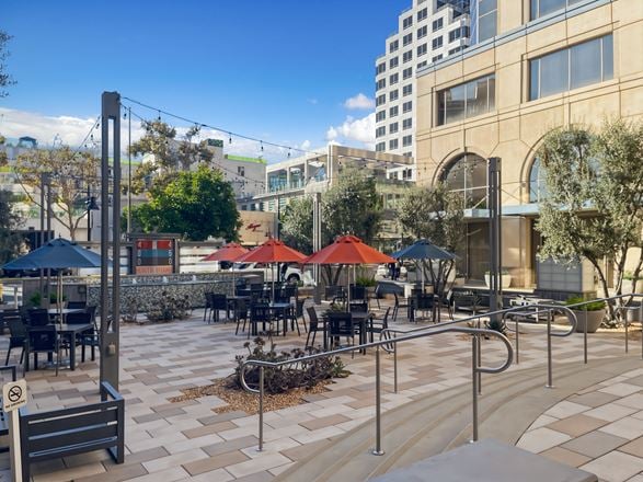 Regus - Glendale - Brand Blvd