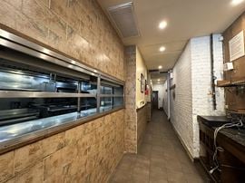 325 W 42nd St