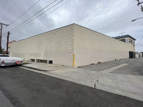 Llano Plaza