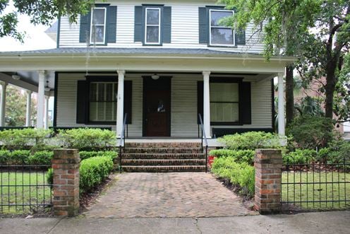 318 N Calhoun