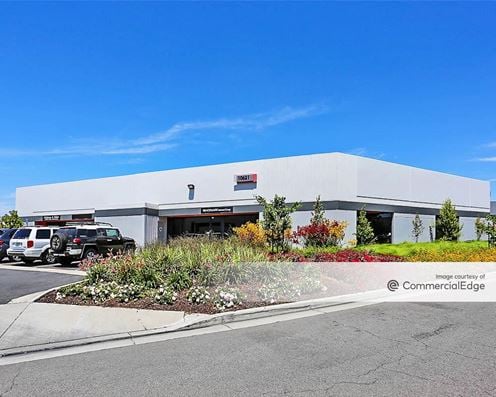 Los Alamitos Corporate Center - 10541, 10542, 10571, 10572, 10601, 10611, 10621 & 10641 Calle Lee