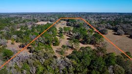 29 Acres in Horse Country