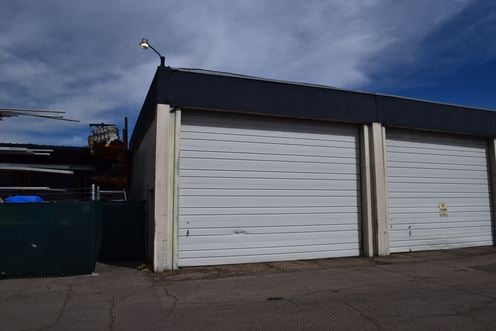 1,000 SF Warehouse/Storage