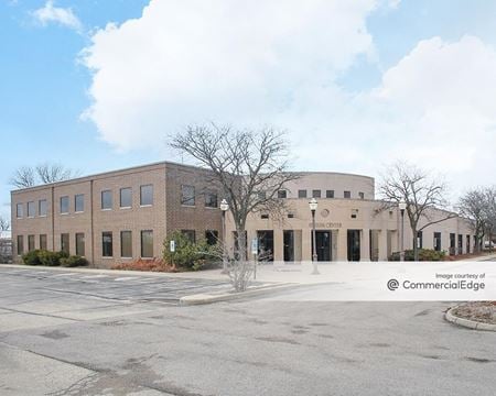 Photo of commercial space at 380 South Schmale Road in Carol Stream