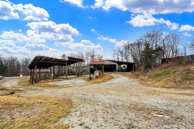 8.84 Acres!