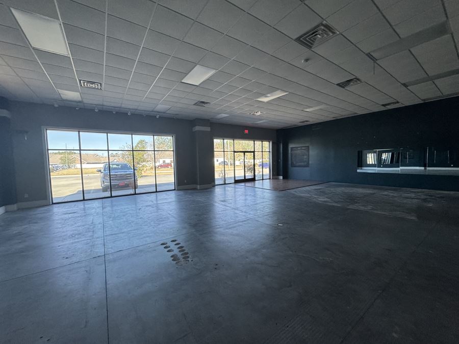 Office Retail Flex Space 3500sqft
