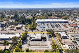 Rare Parcel / Freestanding building Available on Main Road