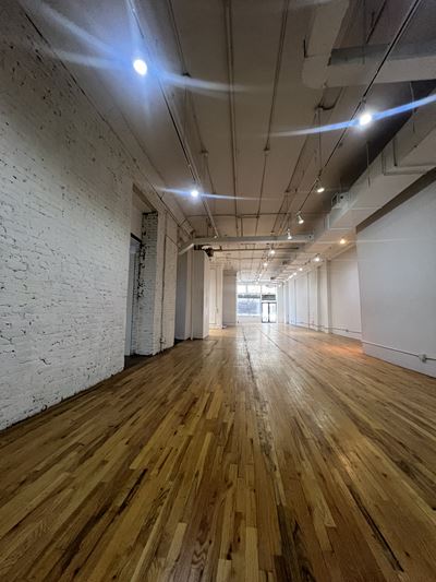 109 W 25th St