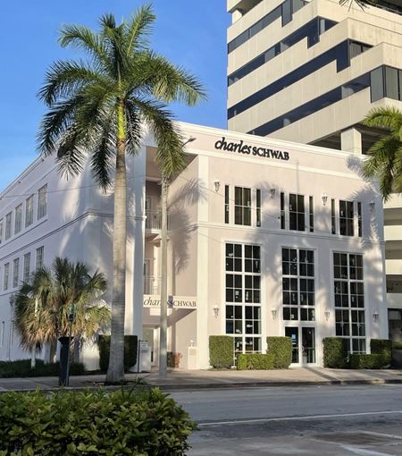 Commercial space for Rent at 110 Merrick Way in Coral Gables