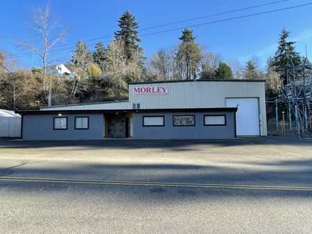 Commercial space for Rent at 800 Fife Way in Milton