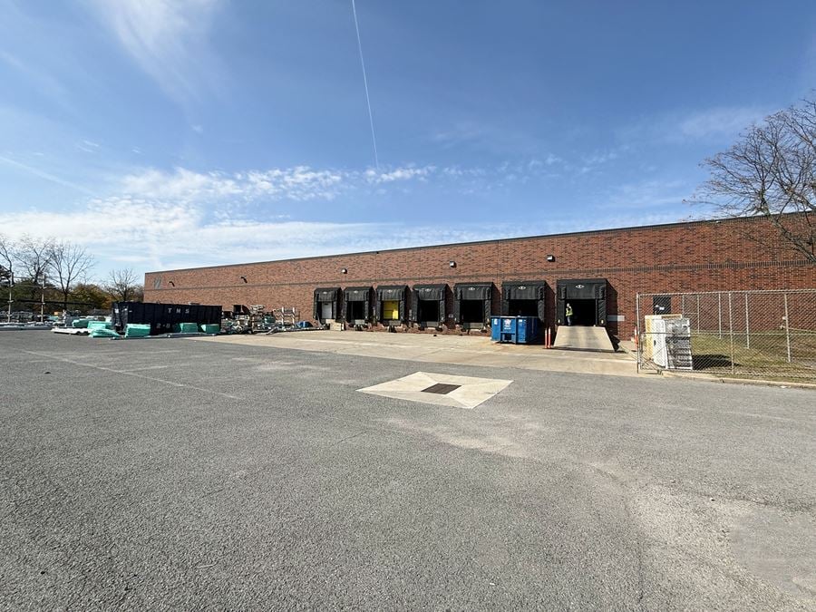 Sublease Available: 63,550 SF Industrial Building