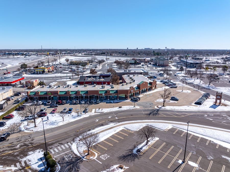Redbud Plaza