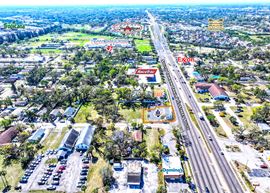 High Visibility Retail / Office Building on U.S. 41 / Tamiami Trail