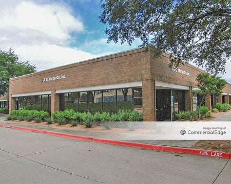 Commercial space for Rent at 1801 Royal Lane in Farmers Branch