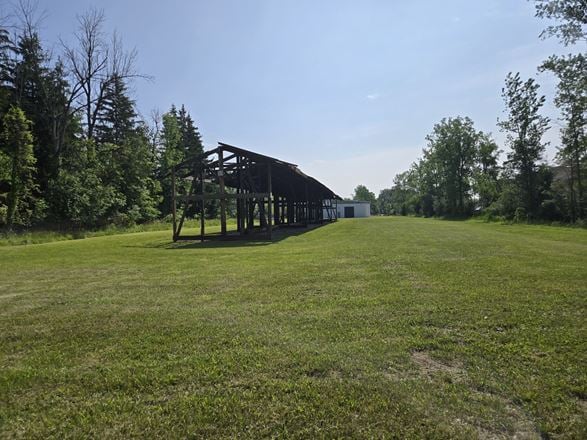 9170 Transit Rd - 14,710+/- SF  RETAIL WAREHOUSE STORAGE