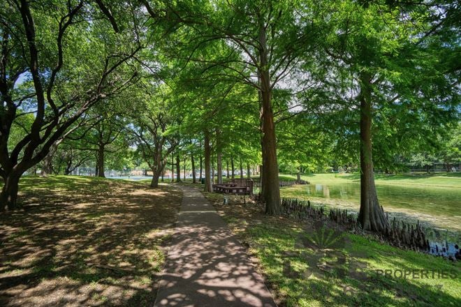 2401 East Randol Mill Road