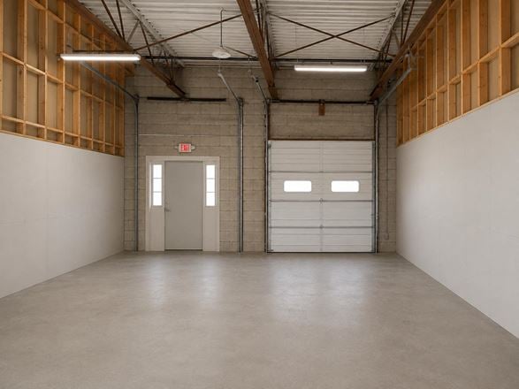 Industrial - Vertical Warehouse - Freight Terminal - Distribution 