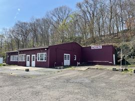 408 Forest Rd
