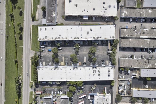 I - 75 Commercial Center