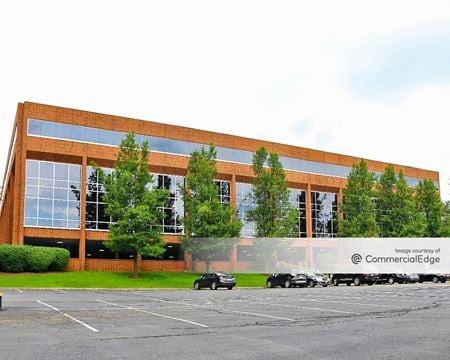 Photo of commercial space at 200 Park Avenue in Florham Park