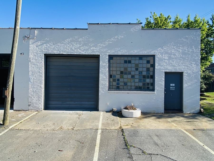 244 Short Coxe Ave. Suite 120 for Lease