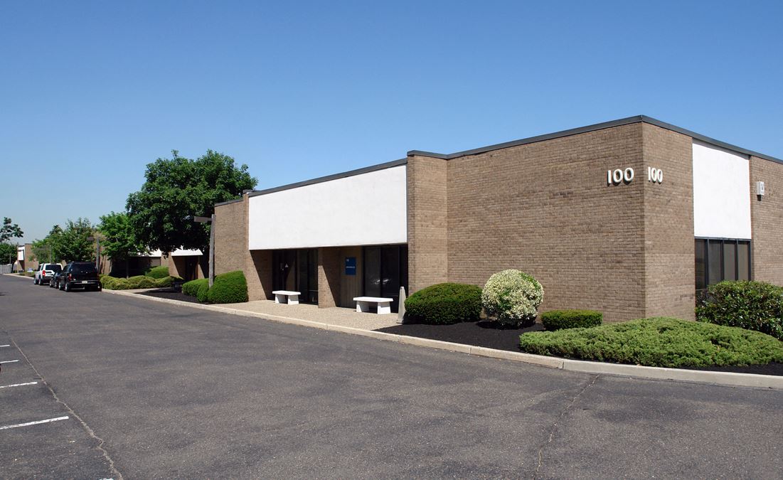 7186-94 N. Park Drive