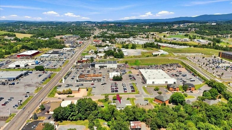 8.5% CAP RATE INVESTMENT | NN LEASED COMMERCIAL PROPERTY