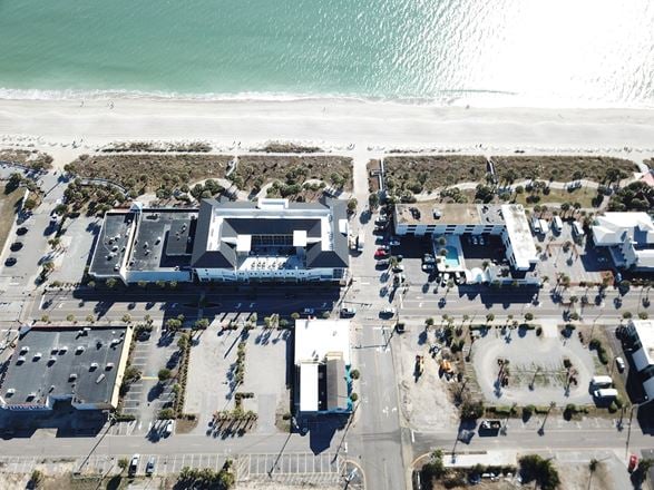 700 N Ocean Blvd