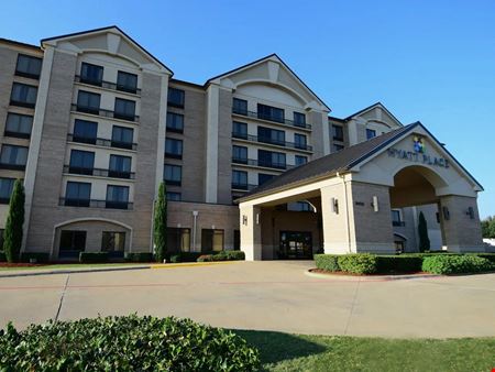 Photo of commercial space at 5455 Green Park Drive in Irving