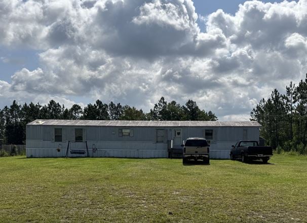 18 Mobile Homes in Waycross & Blackshear, GA