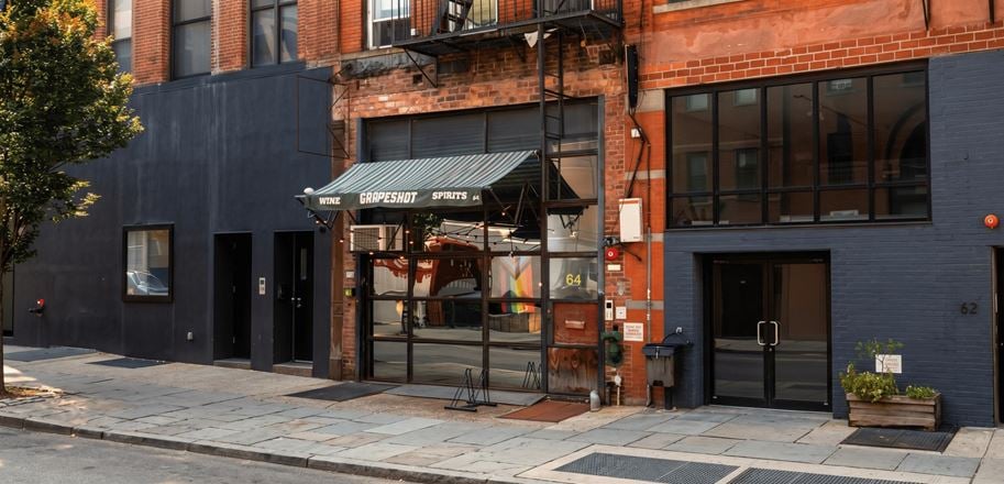 900 SF | 64 Washington Avenue | Clinton Hill Ground-Floor Retail/Office Space With 16 FT Ceilings for Lease