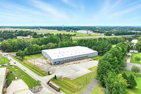 Photo of commercial space at 1242 West Ridge Road in Gainesville