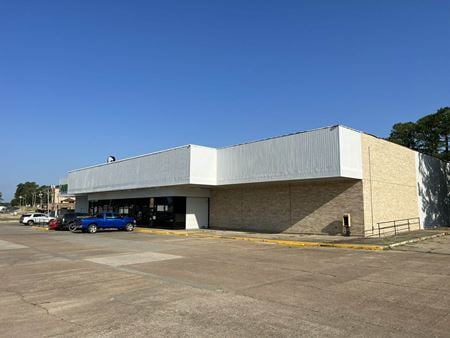 Retail space for Rent at 1305 Tenaha St in Center