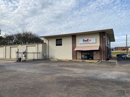 FedEx Retail Shipping Office