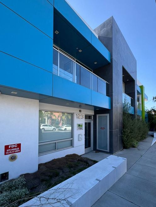 123 Lomita St