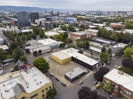 823 SE Ash St. Portland