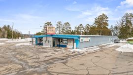 1300 Roosevelt Rd