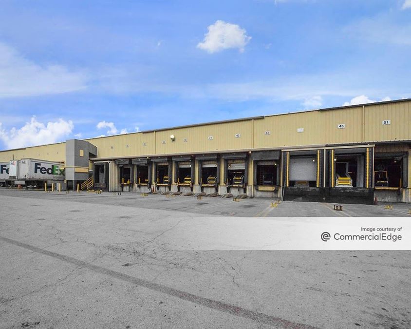 4901 Village Creek Road 4901 Village Creek Road Industrial Building