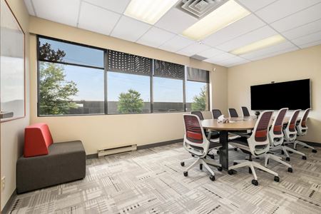 Phase I, Suite 203 Space Photo Gallery 7