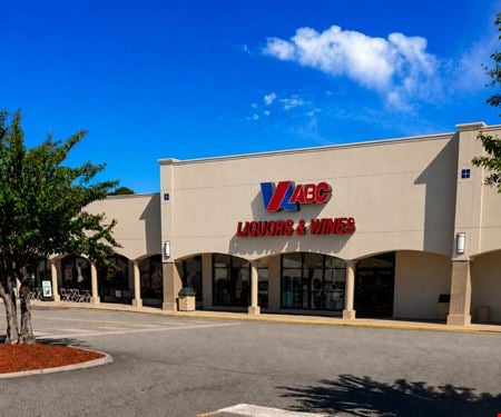 Retail space for Rent at 1608 - 1628 Laskin Road in Virginia Beach