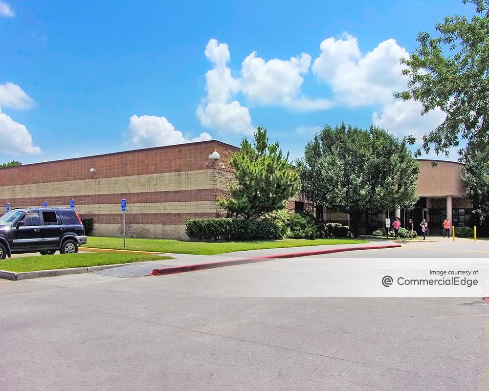 Aldine Health Center - 4755 Aldine Mail Route Road | Office Building