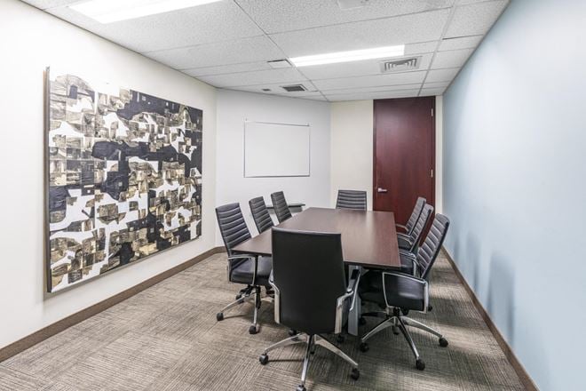 Regus - Montreal - Cathcart & McGill
