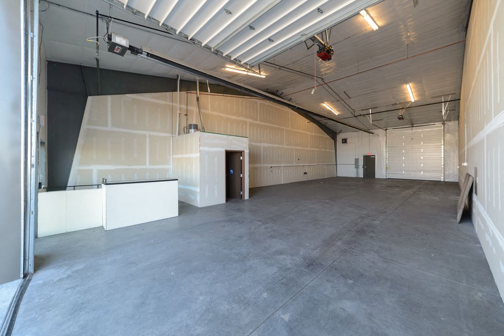 7100 Commercial Ave