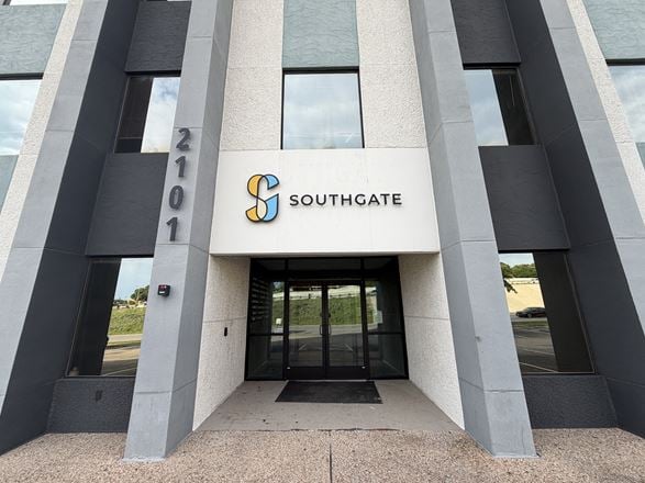 Dwell Coworking - SouthGate