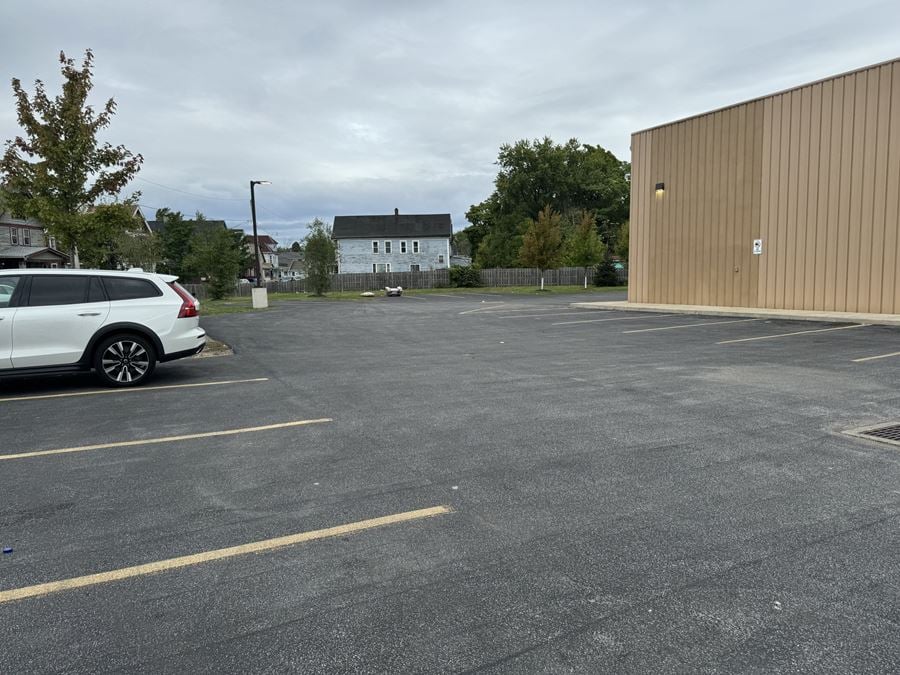 9,107+/- SF Retail Space Sub Lease