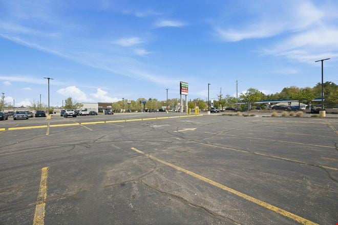 Manchester, NH - Manchester Run Shopping Center