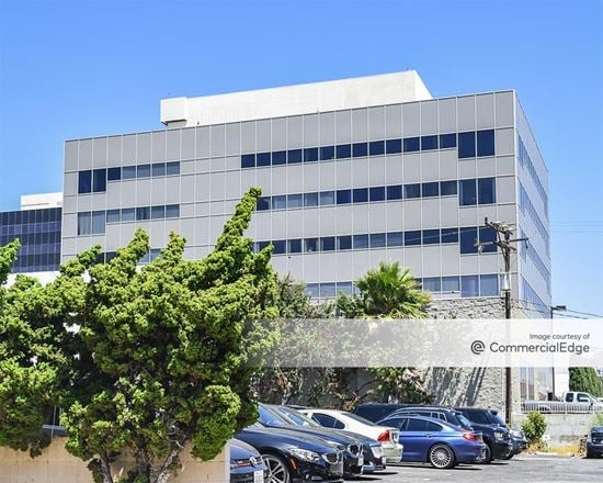 2730 Wilshire
